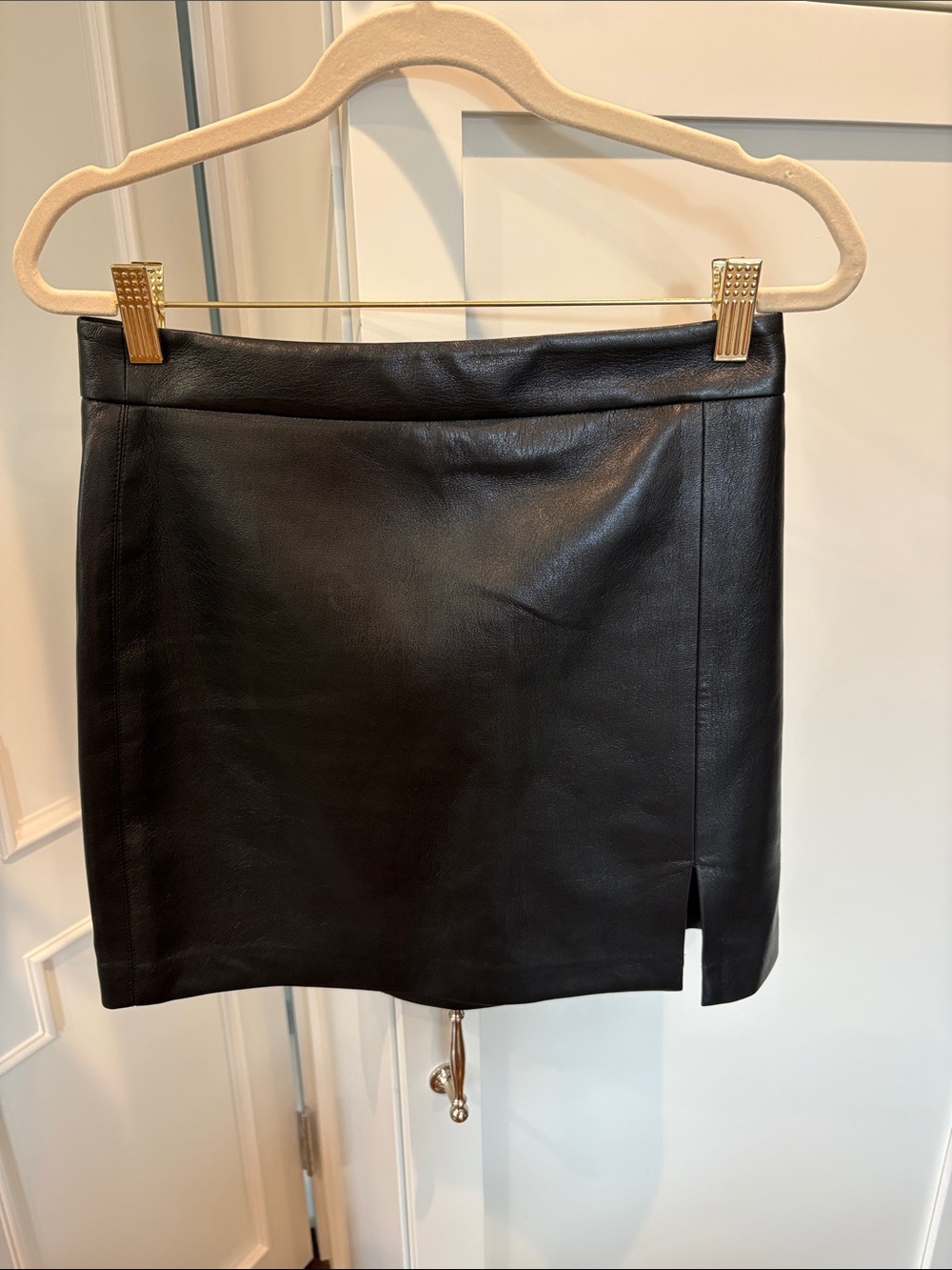 Aritzia Wilfred Black faux Leather Mini Skirt with Side Slit